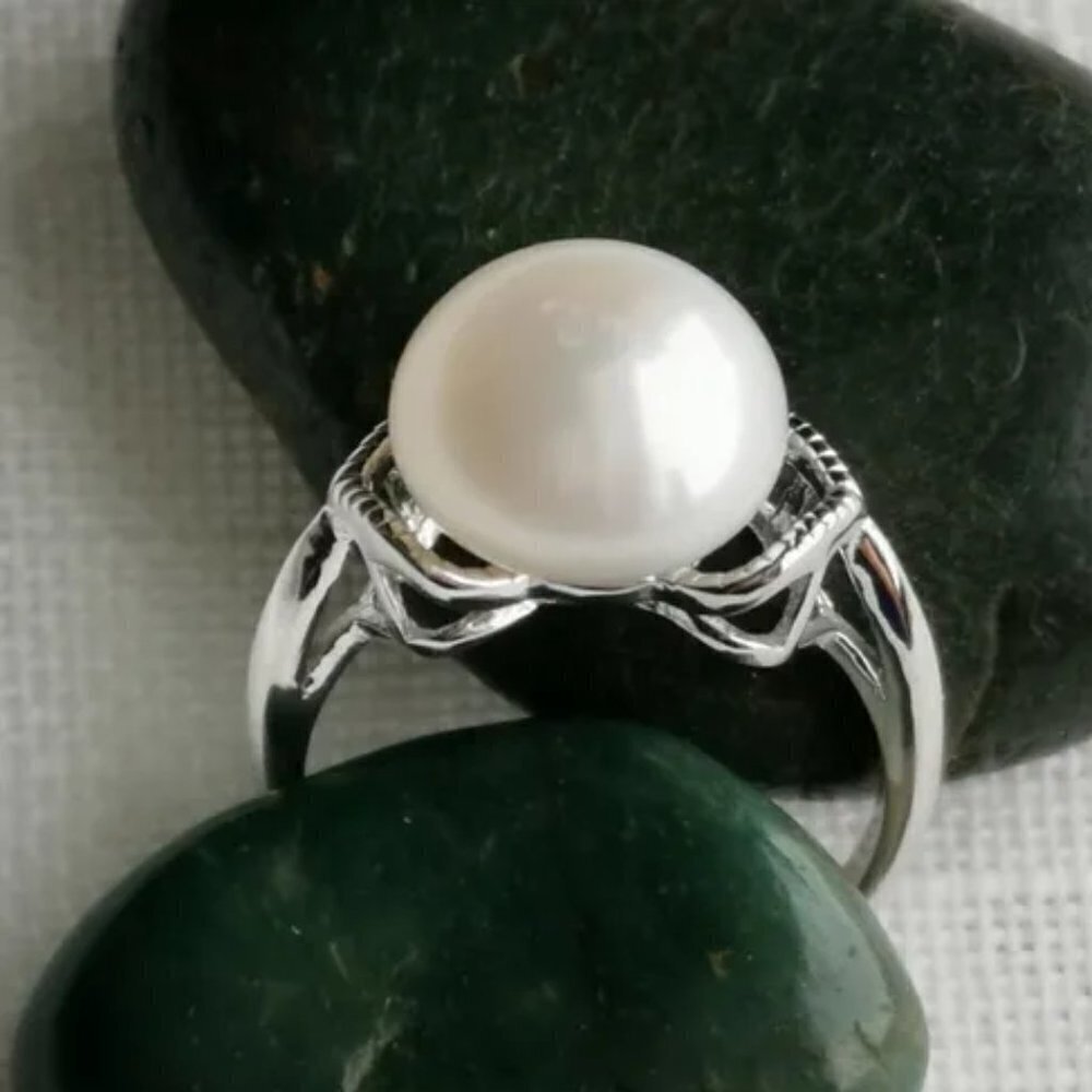 New sterling silver white freshwater pearl ring